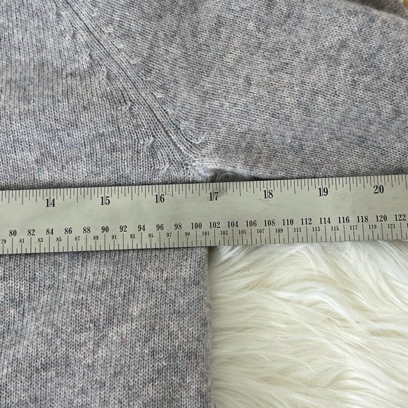 27 Miles Malibu 100% Cashmere Heathered Cream‎ Sweater Skull studs thumb holes S - Picture 7 of 14